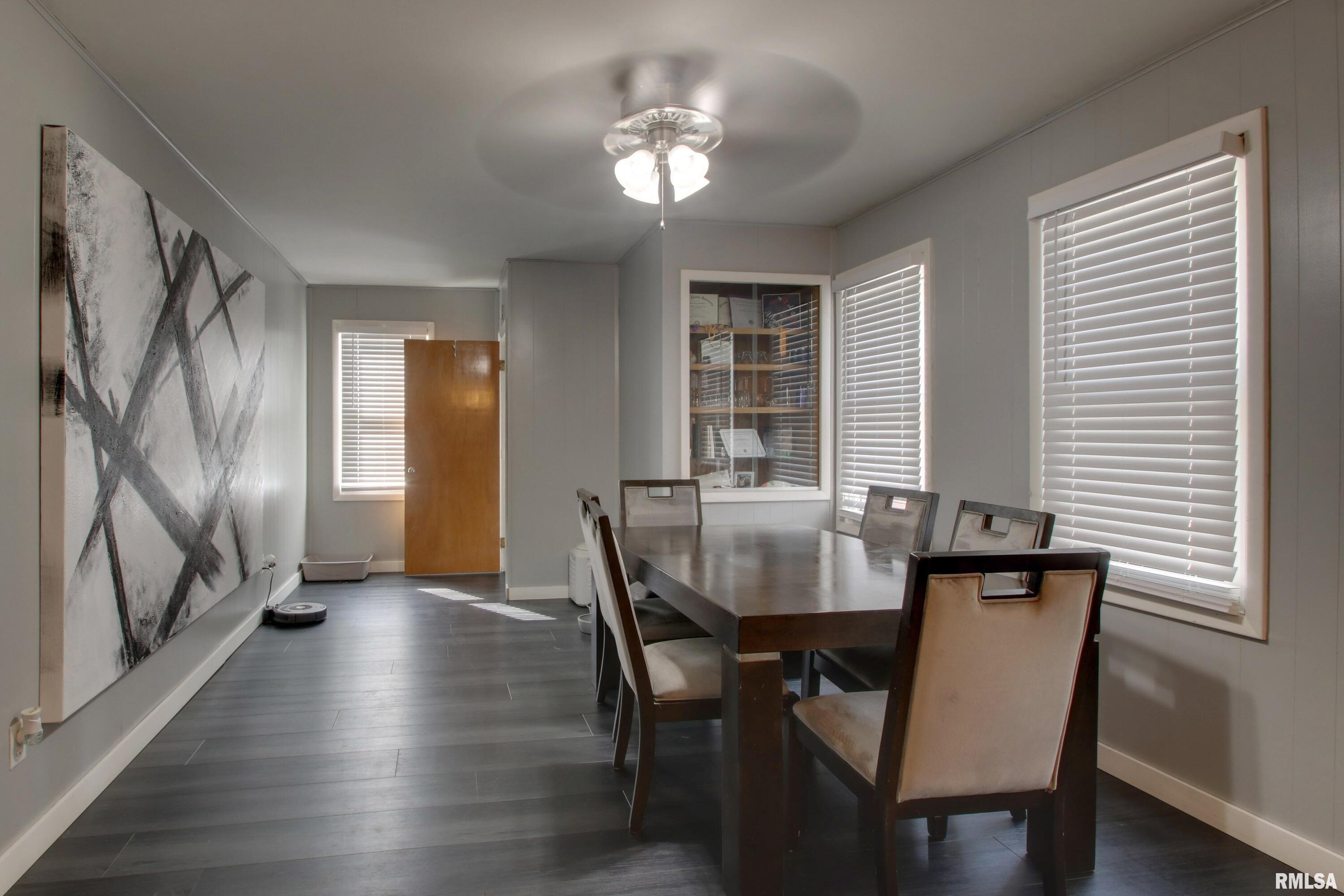 1715 North 24th Street Quincy, IL 62301 - Photo 4 of 26