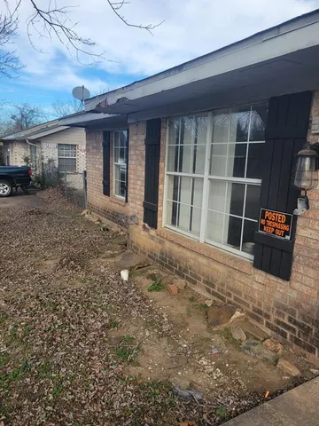 $155,000 | 2135 40th Street Southeast, Paris, TX 75460
