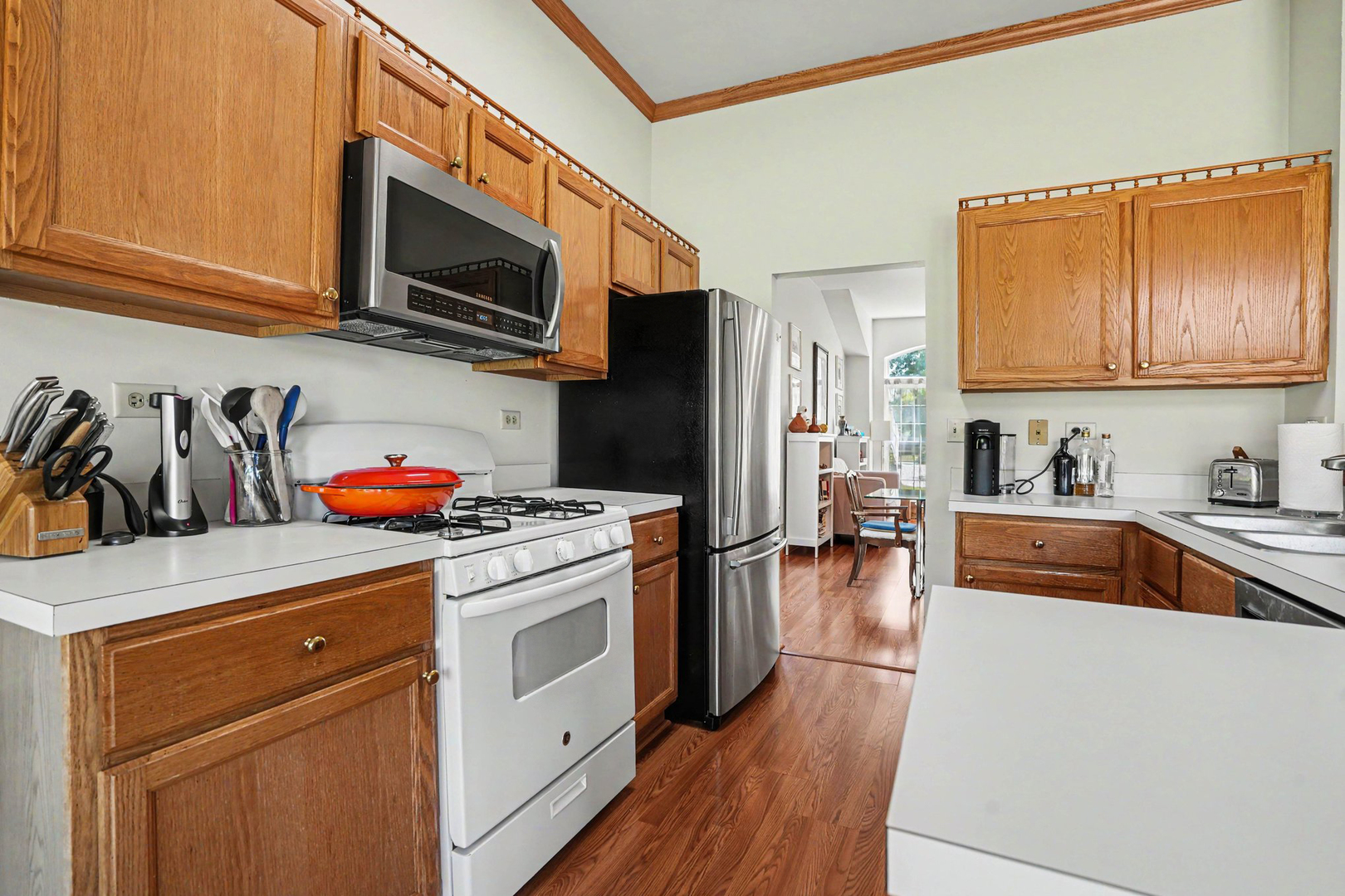 101 Cold Spring Court Aurora, IL 60506 - Photo 8 of 24