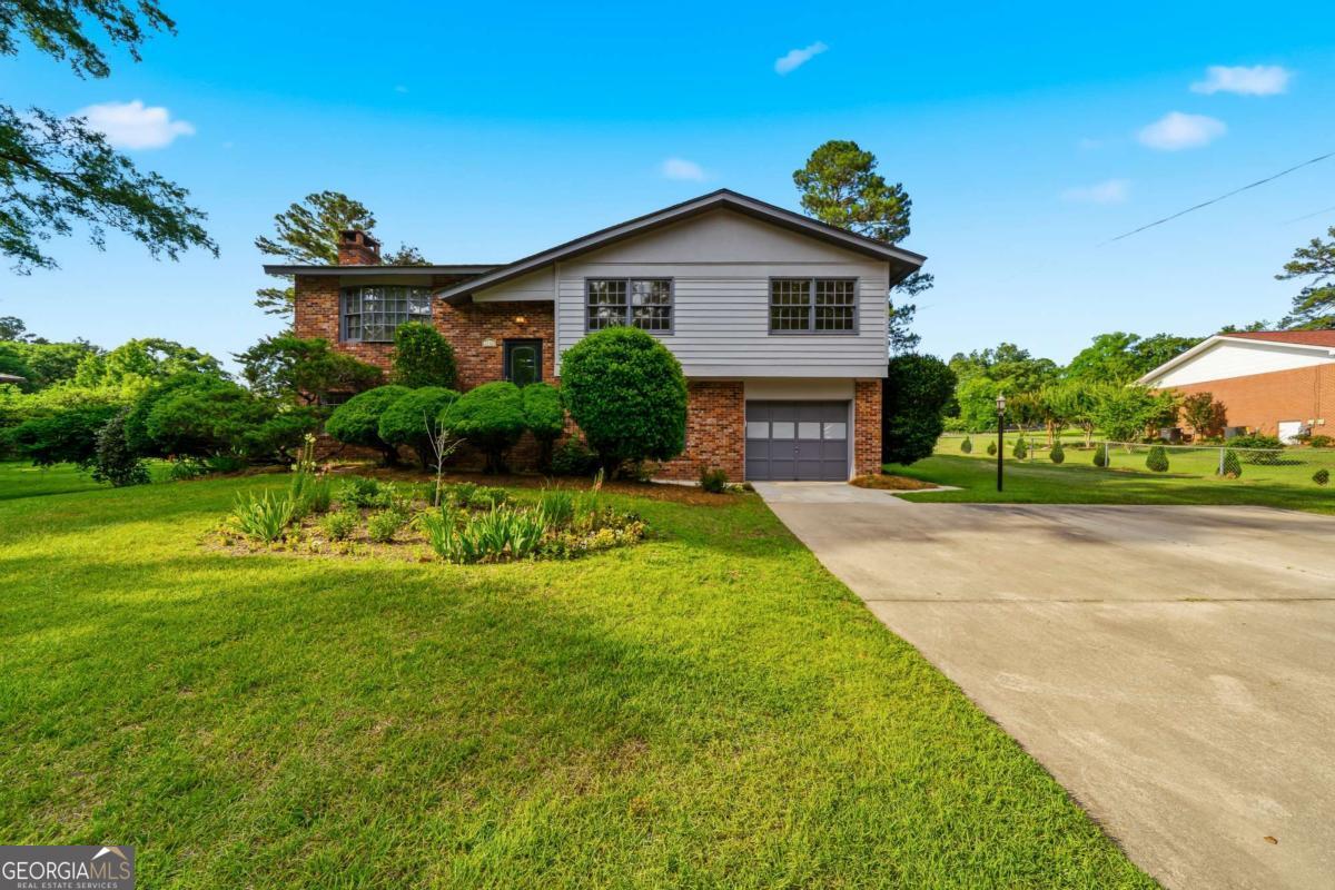 1733 Cedarwood Road Milledgeville, GA 31061 - Photo 1 of 34