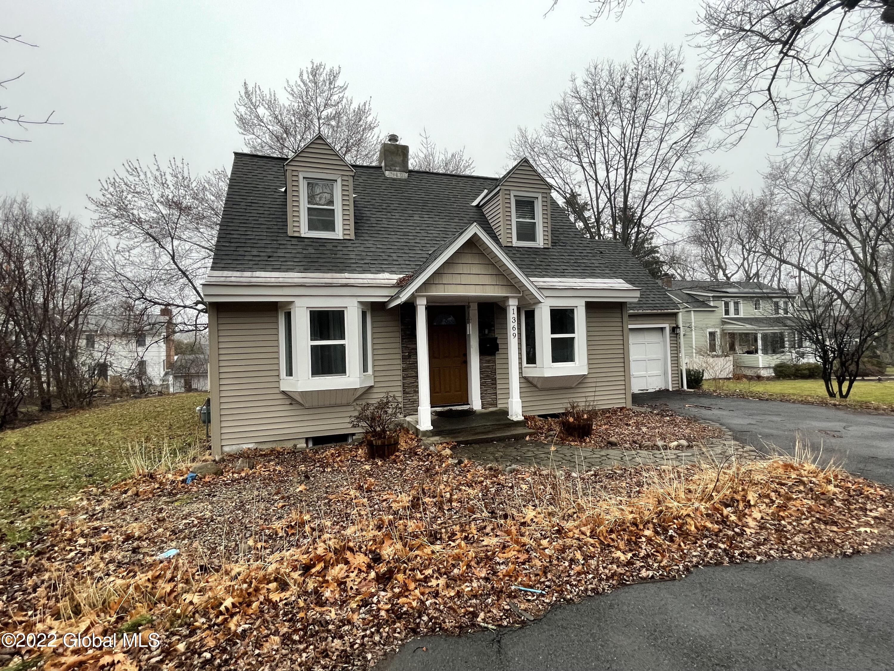 1369 Balltown Road Niskayuna, NY 12309 - Photo 1 of 17 IMG_3725