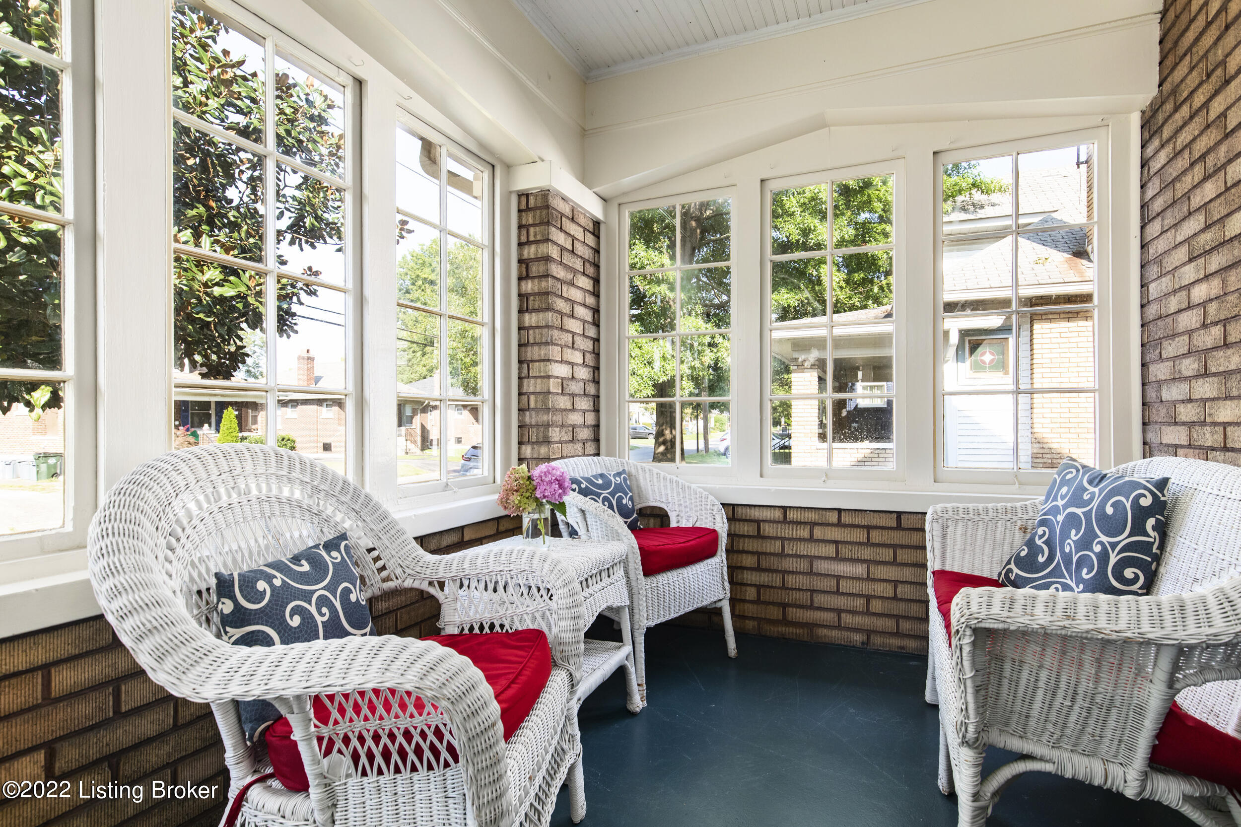 317 Iola Road Louisville, KY 40207 - Photo 6 of 57 6-front porch