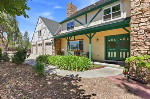 $999,000 | 130 Sunrise Drive, Hollister, CA 95023