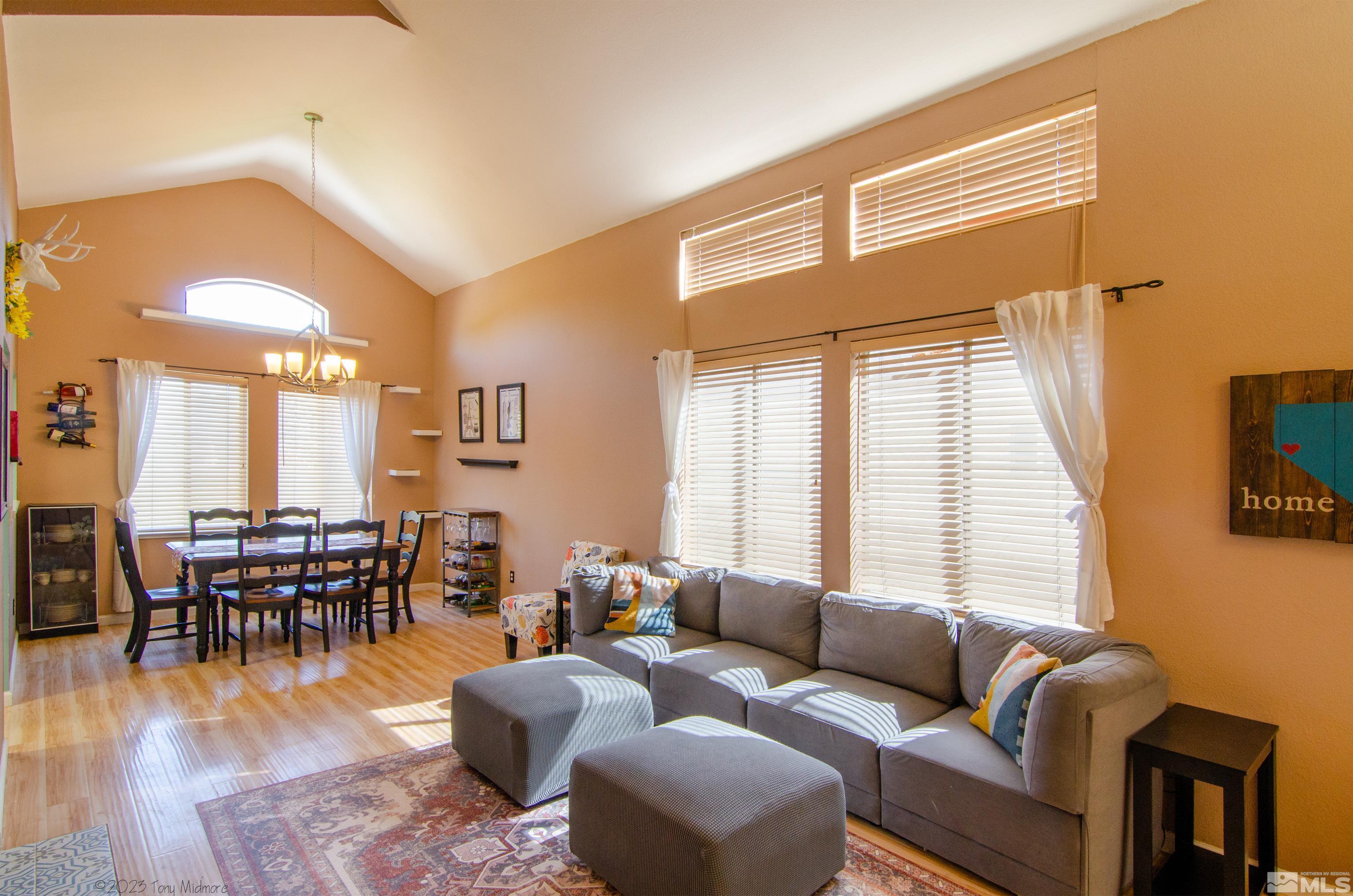4552 Creekside Circle Reno, NV 89502 - Photo 4 of 24 Photo 4