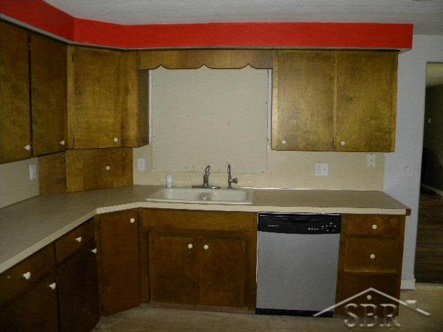 4250 West Saginaw Road Coleman, MI 48618 - Photo 9 of 21 31394306-8.JPG