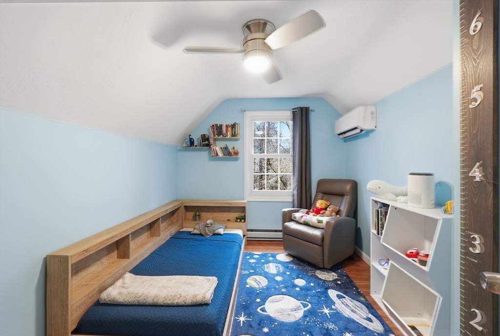 117 Draper Road East Brookfield, MA 01515 - Photo 15 of 27 a living room with furniture and a rug