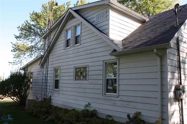 124 North Ridge Street Port Sanilac, MI 48469 - Photo 12 of 23 31137114-11.JPG