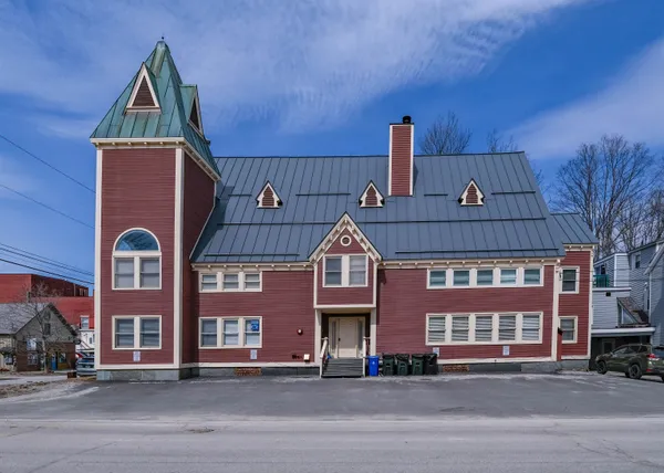 $525,000 | 18 Pleasant Street, Unit 3, Ludlow, VT 05149