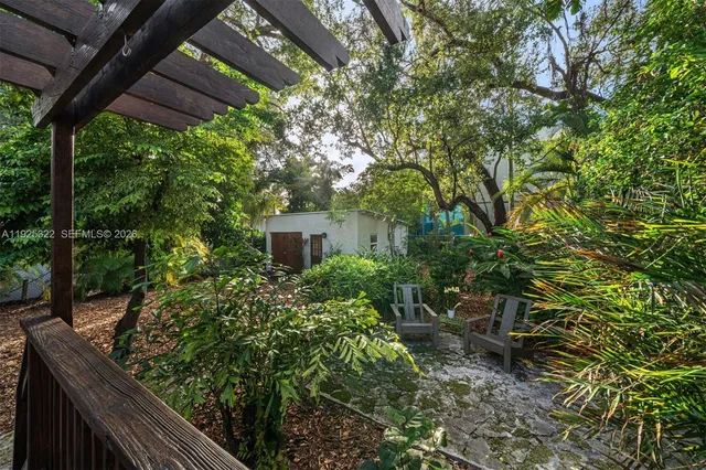 a view of a garden with plants