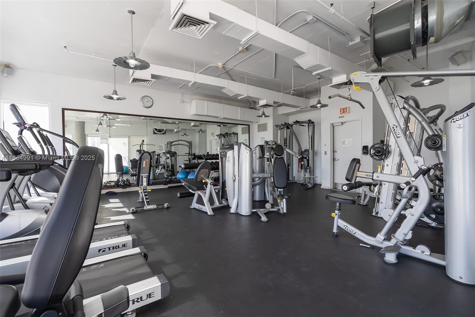 Riverside Miami, FL 33130 - Photo 13 of 20 a view of a room with gym equipment