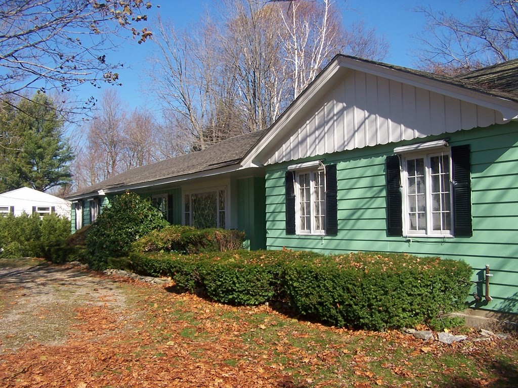 612 Spring Street Athol, MA 01331 - Photo 4 of 32 Gallery Image 4