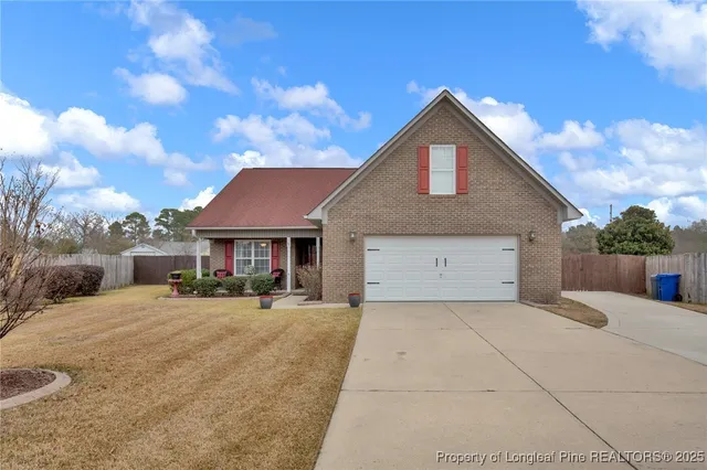 $325,000 | 409 Seabiscuit Drive, Raeford, NC 28376