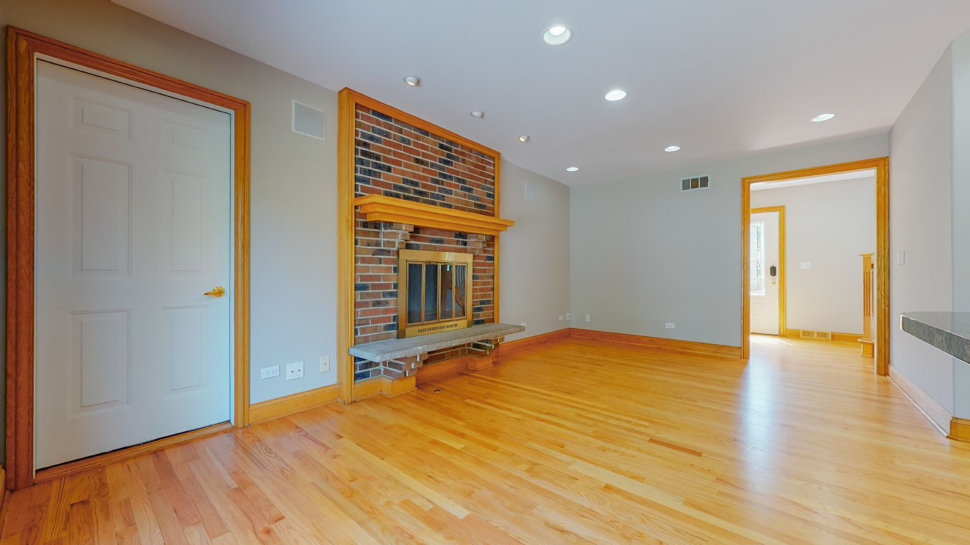 925 East Bailey Road Naperville, IL 60565 - Photo 11 of 36