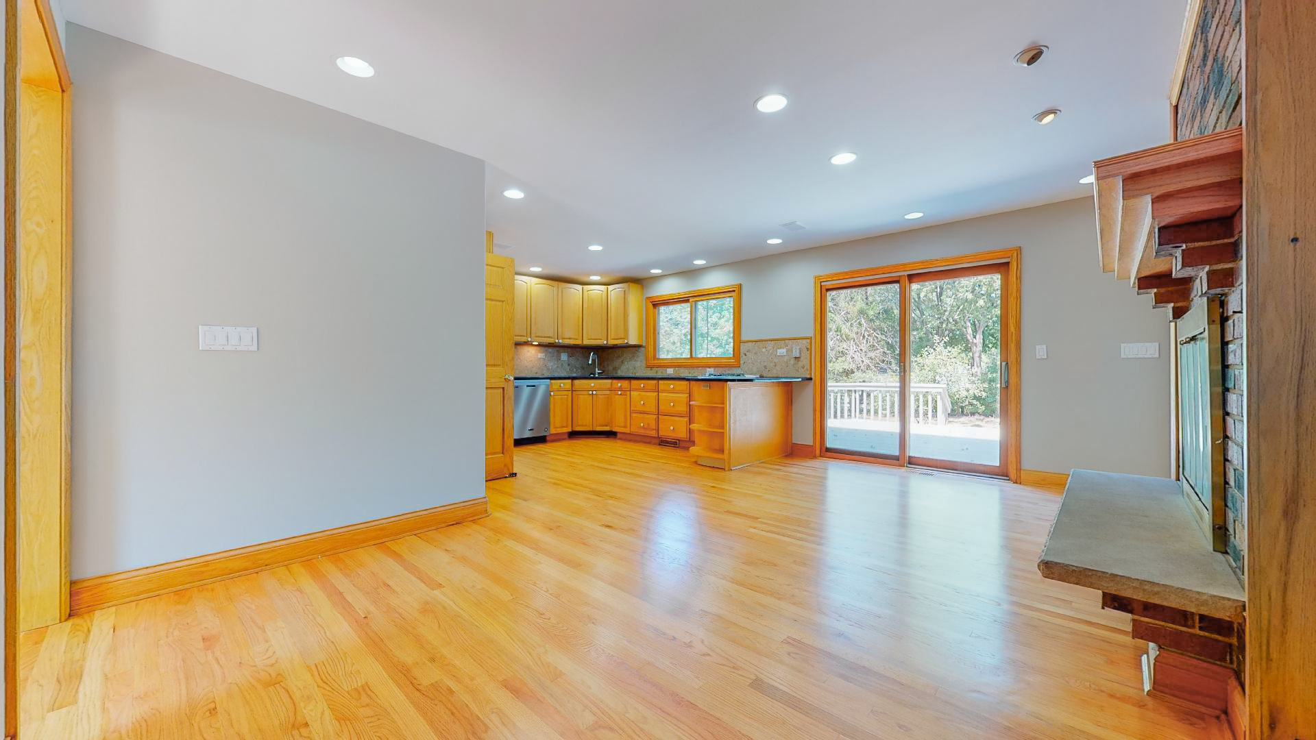 925 East Bailey Road Naperville, IL 60565 - Photo 13 of 36