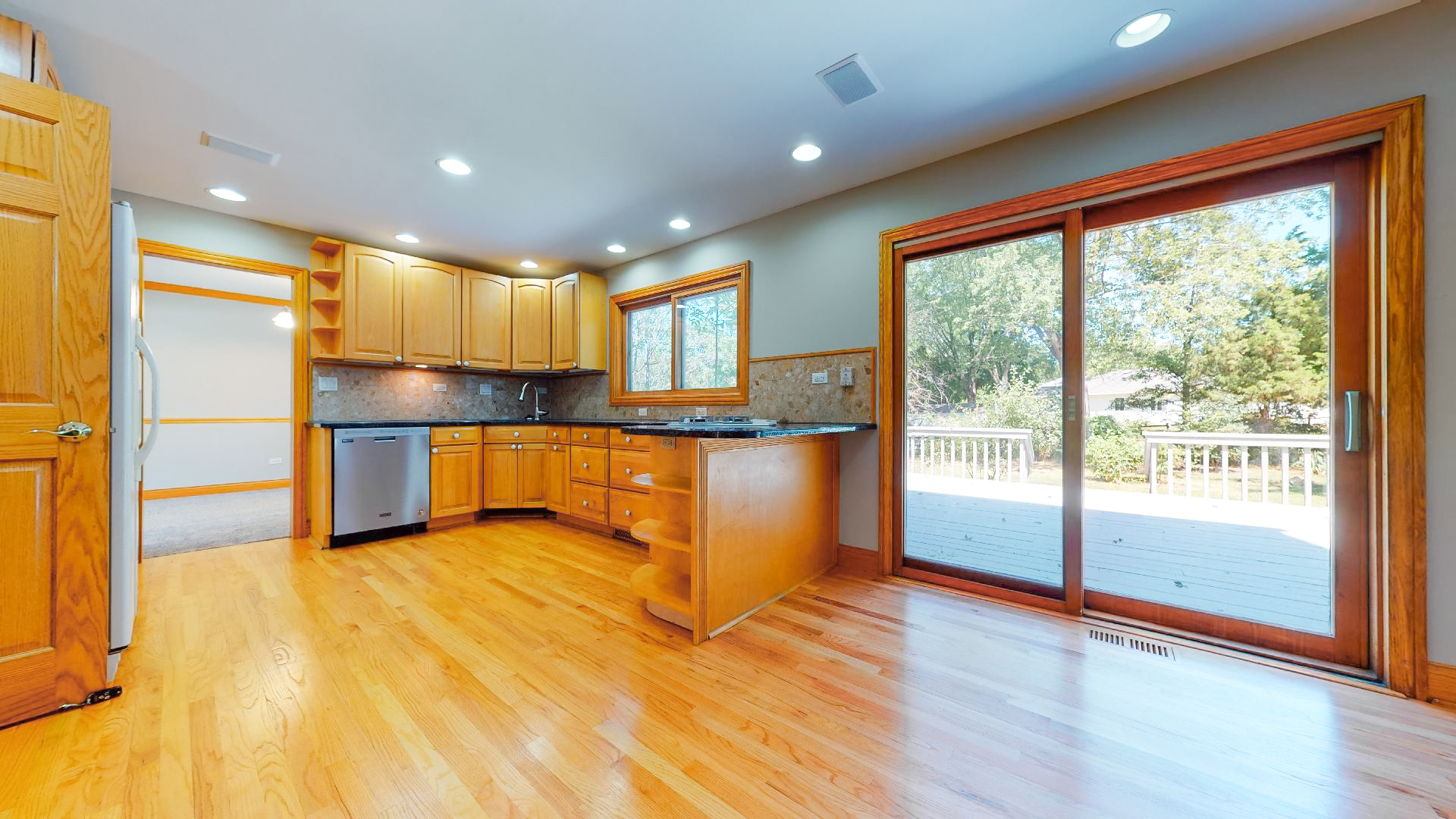 925 East Bailey Road Naperville, IL 60565 - Photo 14 of 36