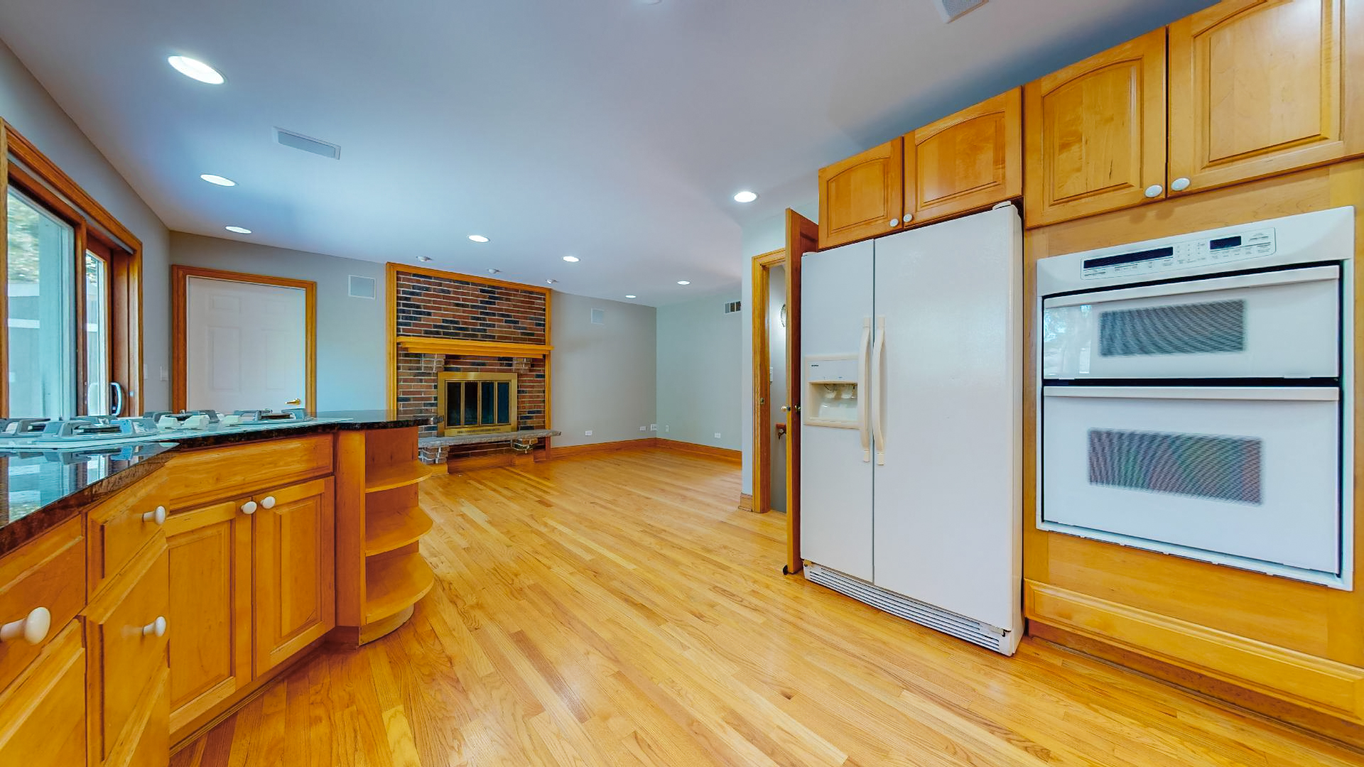 925 East Bailey Road Naperville, IL 60565 - Photo 10 of 36