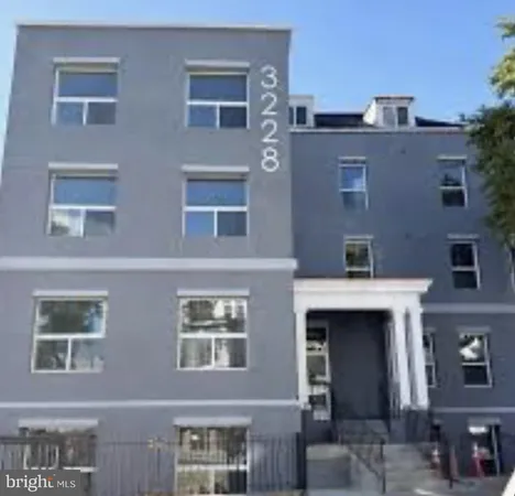 $3,833 | 3228 Hiatt Place Northwest, Unit 2, Washington, DC 20010