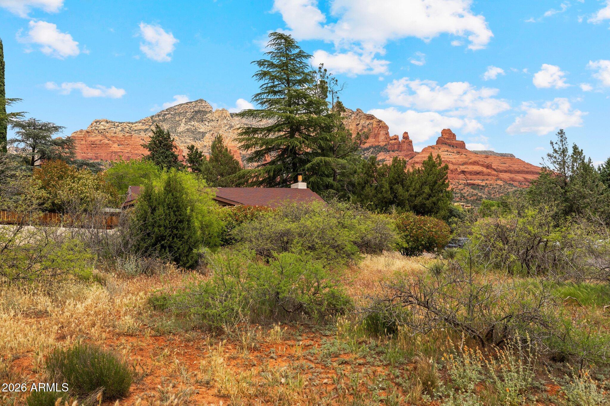 443 Van Deren Road Sedona, AZ 86336 - Photo 2 of 30 002_5e8a9531_580