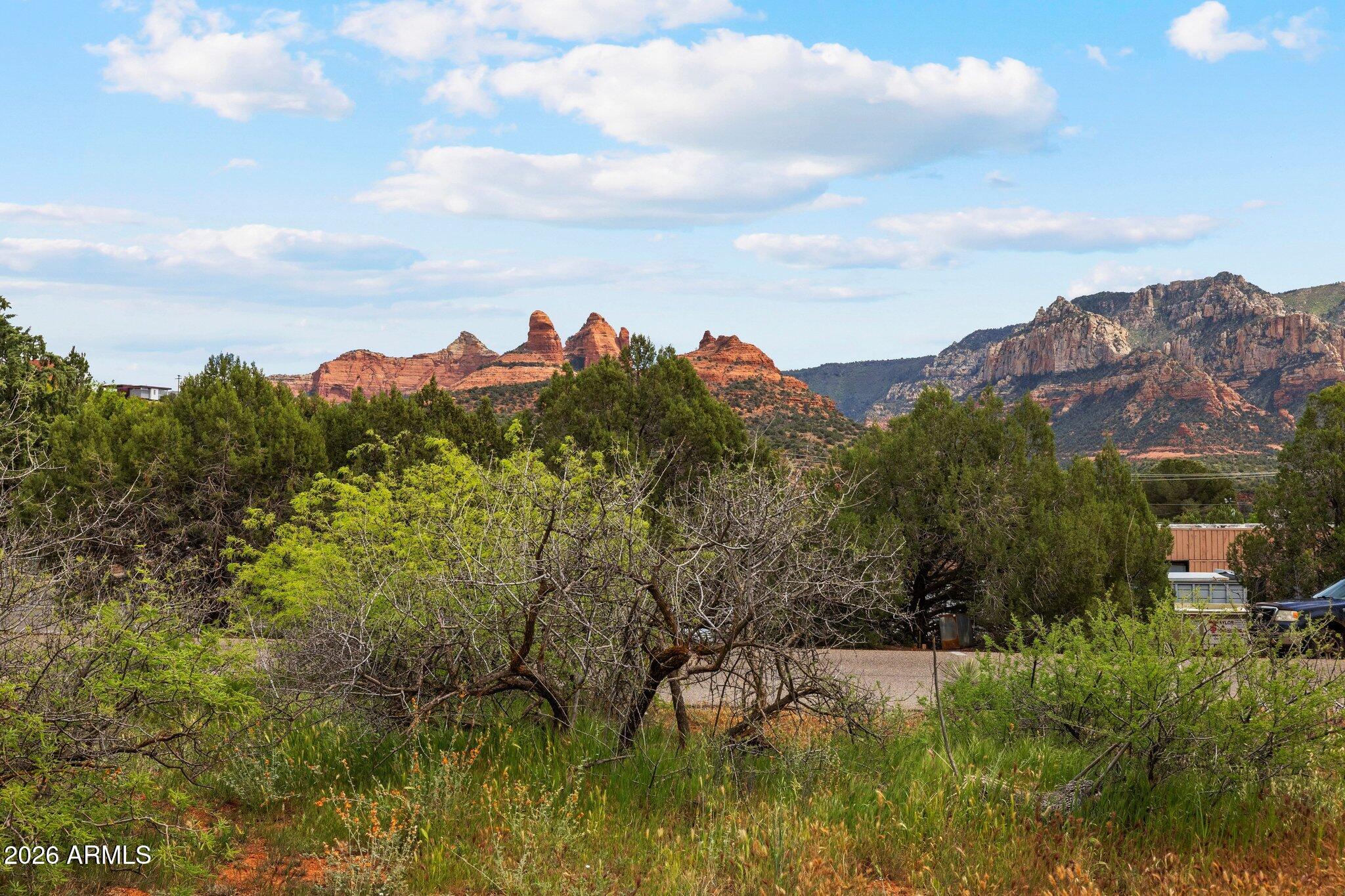 443 Van Deren Road Sedona, AZ 86336 - Photo 3 of 30 003_5e8a9536_98
