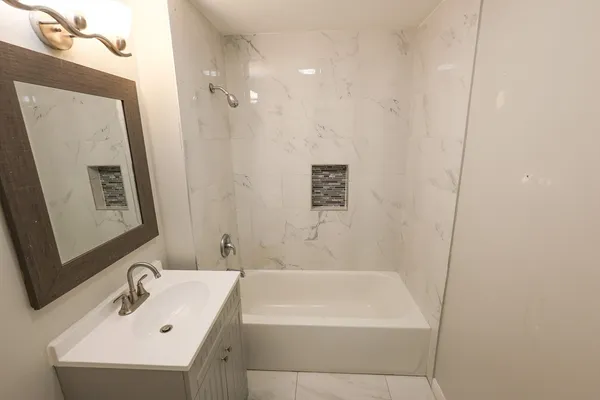 $3,100 | 82 Fuller Street, Unit 1, Boston, MA 02124
