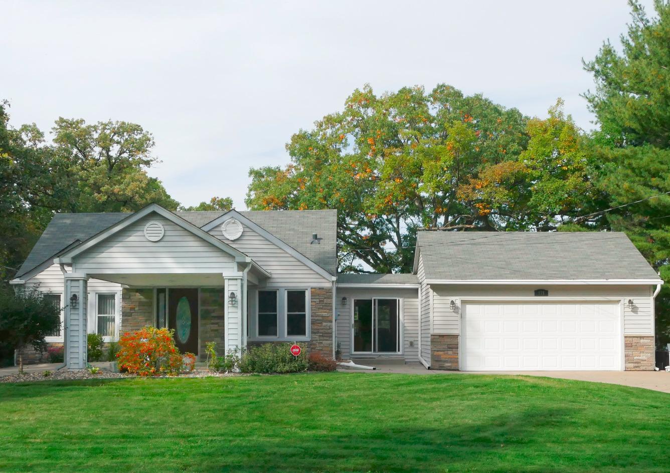 975 County Rd C East Maplewood, MN 55109 - Photo 1 of 1 Gallery Image 1