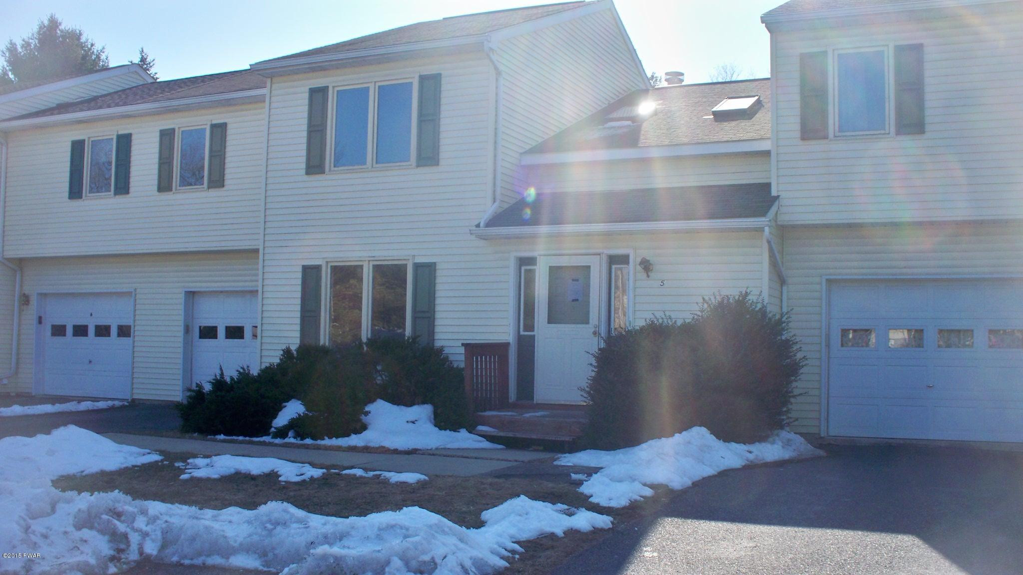 5 Maple Lane East Stroudsburg, PA 18302 - Photo 1 of 1