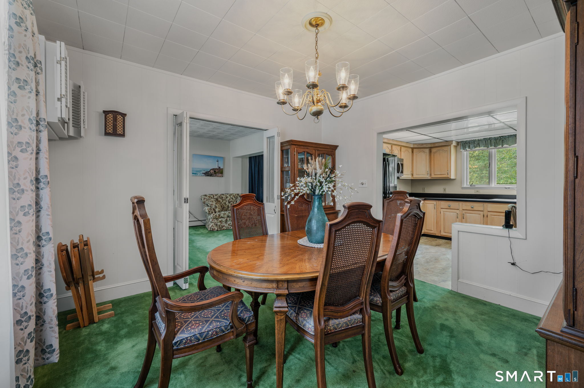 47 Shore Road Waterford, CT 06385 - Photo 12 of 35