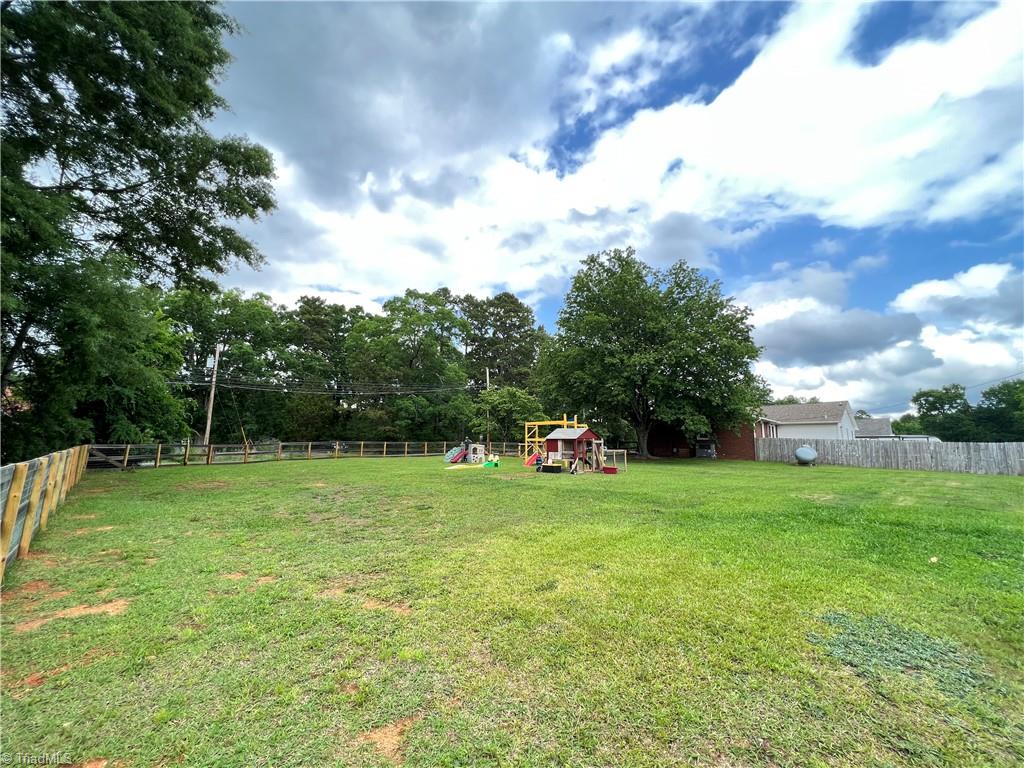 490 Frank Fleer Road Lexington, NC 27292 - Photo 9 of 50 Gallery Image 9