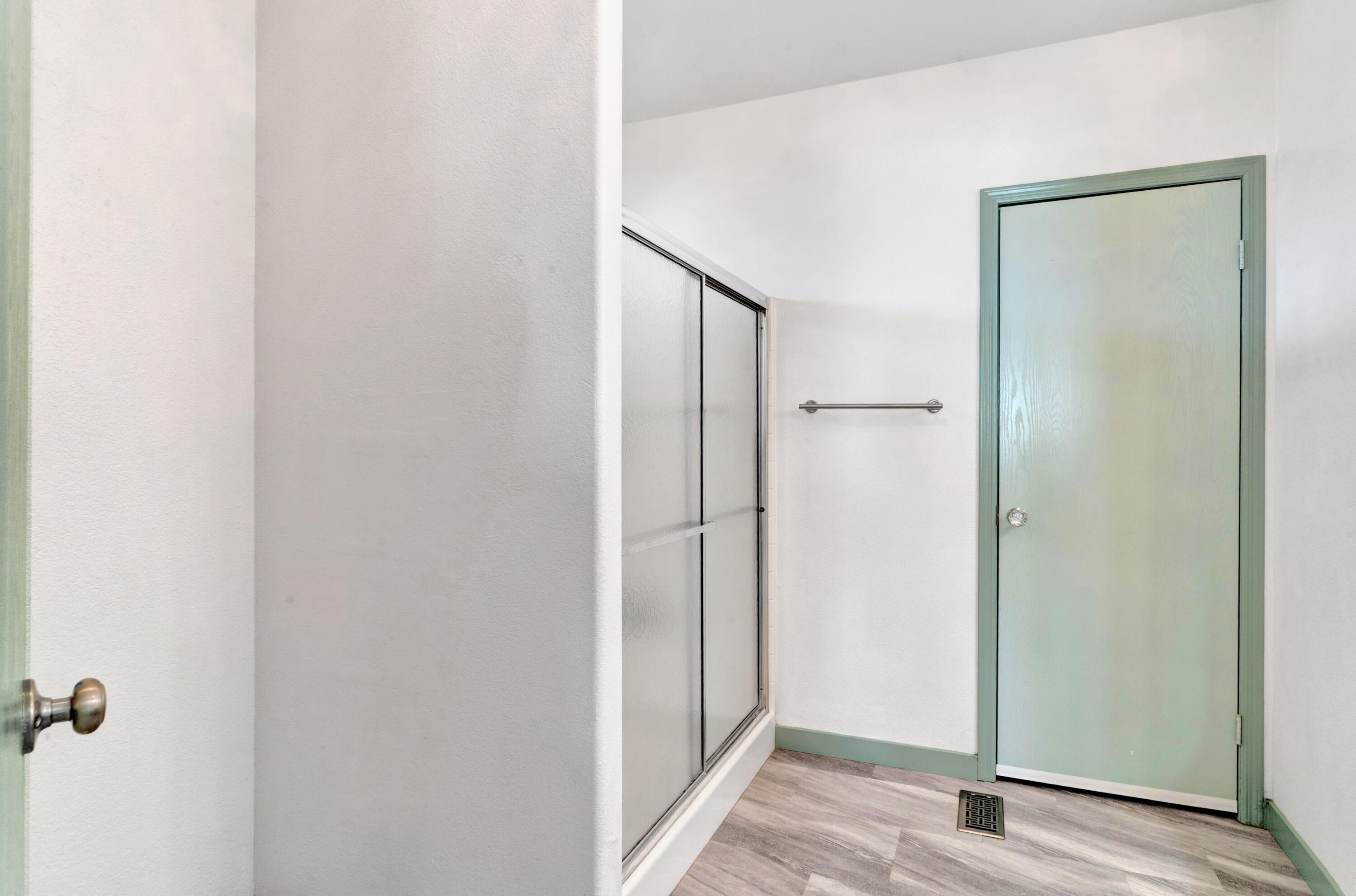 18070 Langlois Road, Unit 225 Desert Hot Springs, CA 92241 - Photo 12 of 25 Primary Bathroom