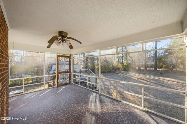 $299,900 | 2002 South Elm Street, Greenville, NC 27858