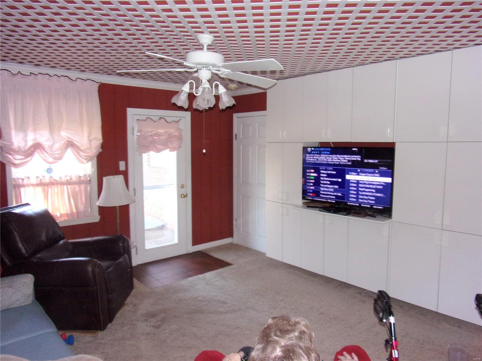 9233 Litzsinger Road St. Louis, MO 63144 - Photo 8 of 16 Gallery Image 8