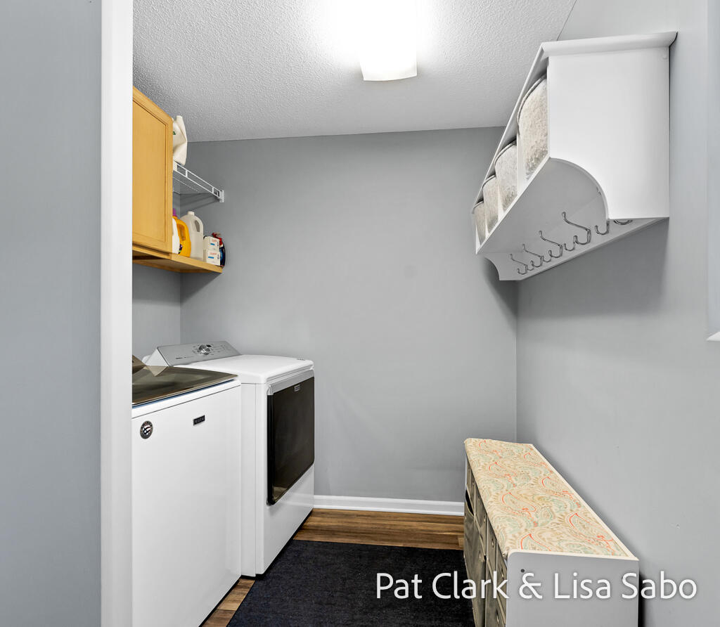 3296 Rambling Brook Road Muskegon, MI 49444 - Photo 8 of 63 3296RamblingBrookRd-31LoRes