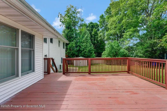 $31,200 | 107 Carteret Drive, Clarks Summit, PA 18411