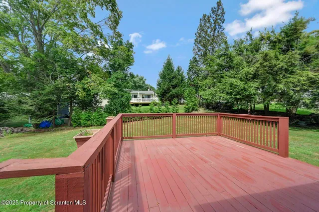 $31,200 | 107 Carteret Drive, Clarks Summit, PA 18411