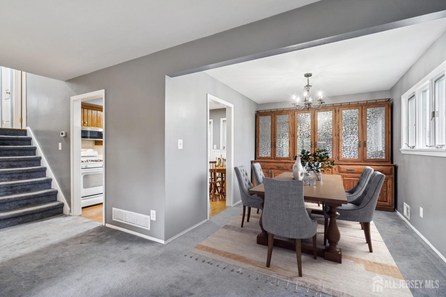 12 Aster Road Hamilton, NJ 08690 - Photo 4 of 37