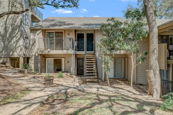 $899 | 3018 South 1st Street, Unit 110, Austin, TX 78704
