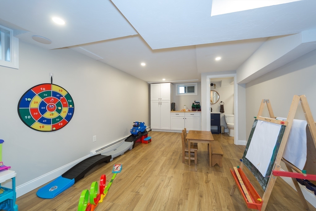 46 Parish Road, Unit 46 Needham, MA 02494 - Photo 14 of 24