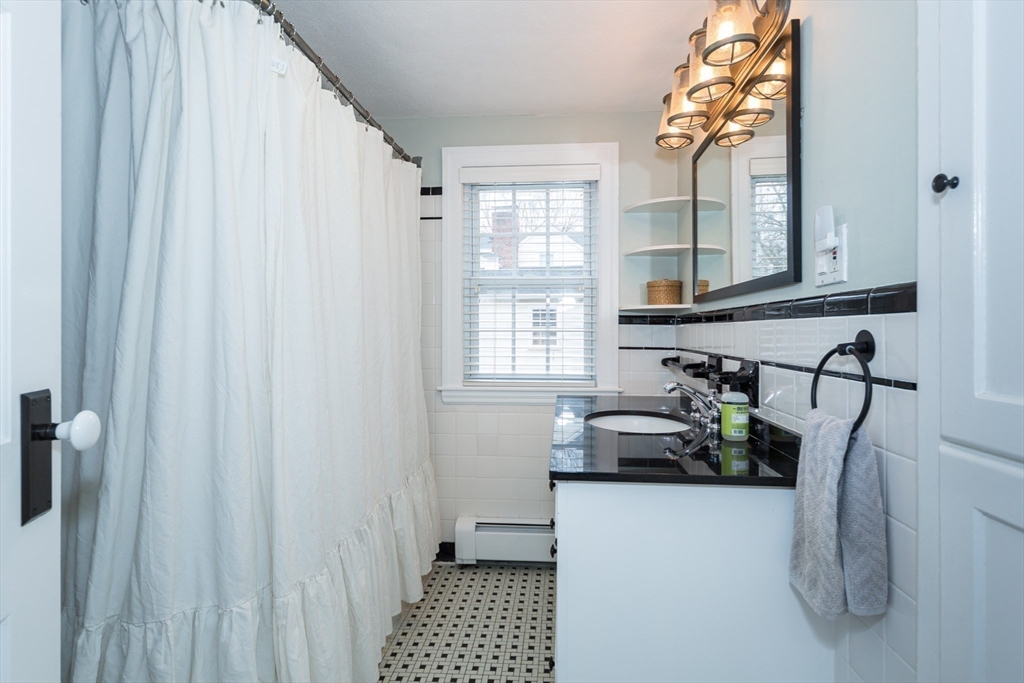 46 Parish Road, Unit 46 Needham, MA 02494 - Photo 18 of 24