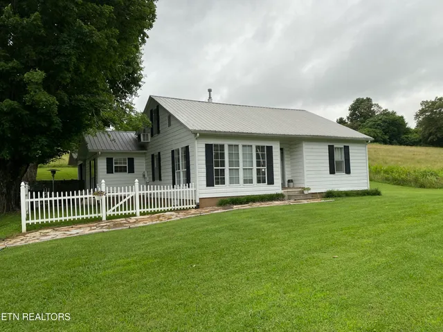 $450,000 | 117 Cedar Valley Road, Sweetwater, TN 37874