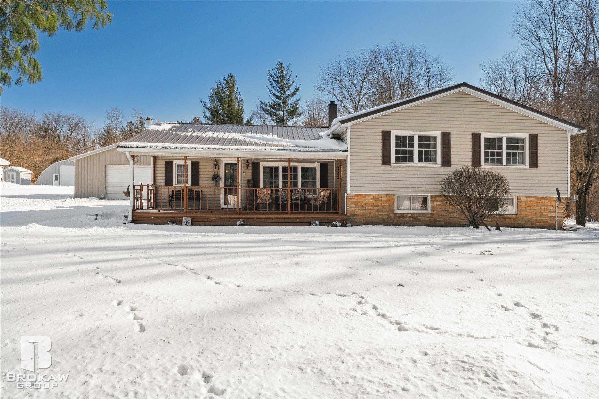 7149 Sheridan Road Millington, MI 48746 - Photo 4 of 40 50100943-3.JPG