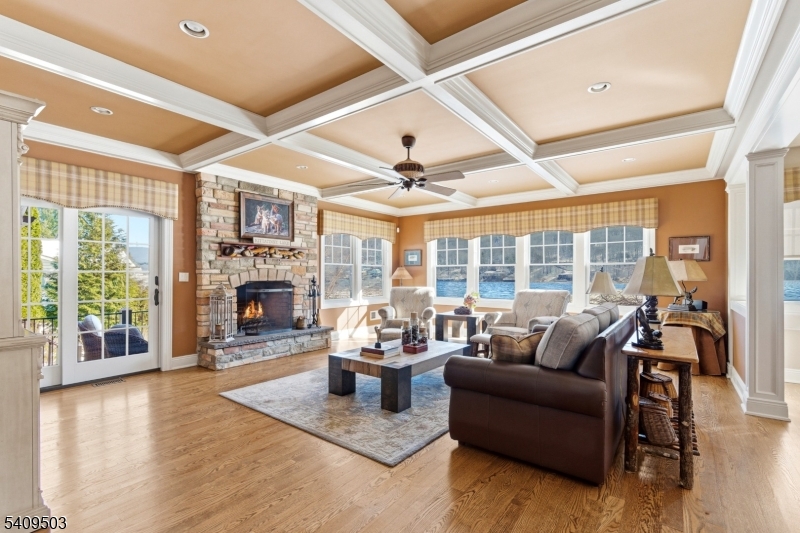 89 Woods Road Branchville, NJ 07826 - Photo 4 of 49