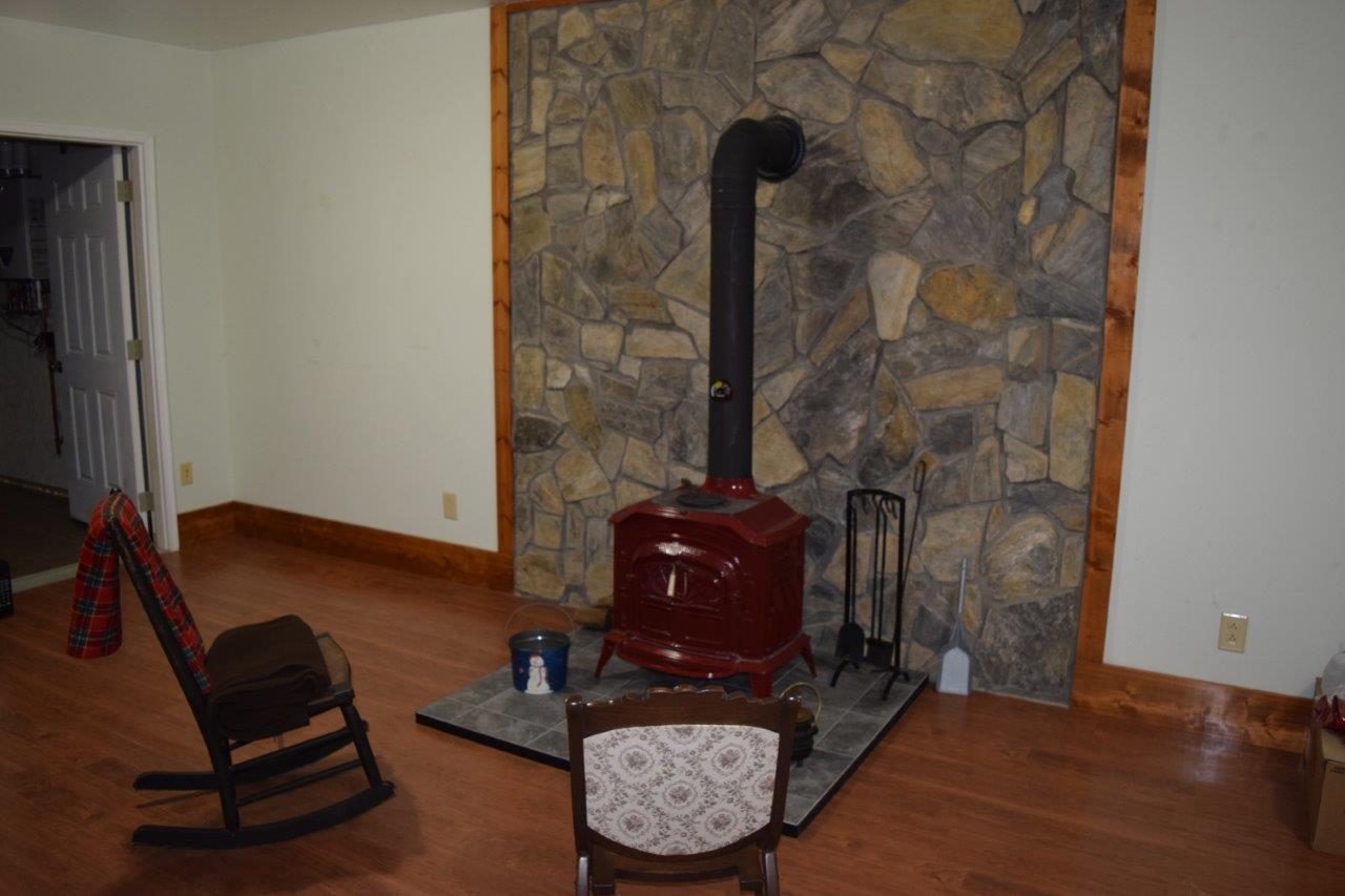 1745 Hunters Ridge Road Hillsville, VA 24343 - Photo 22 of 39 20