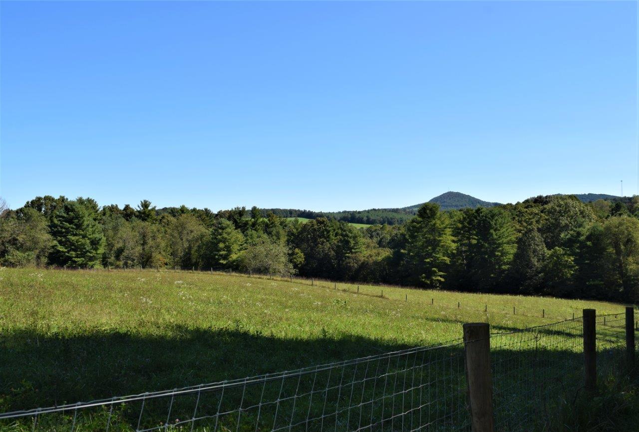 1745 Hunters Ridge Road Hillsville, VA 24343 - Photo 38 of 39 36