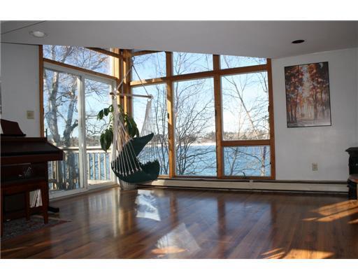 74 Basin Cove Road Harpswell, ME 04079 - Photo 15 of 25 Den/Family/Great Room.