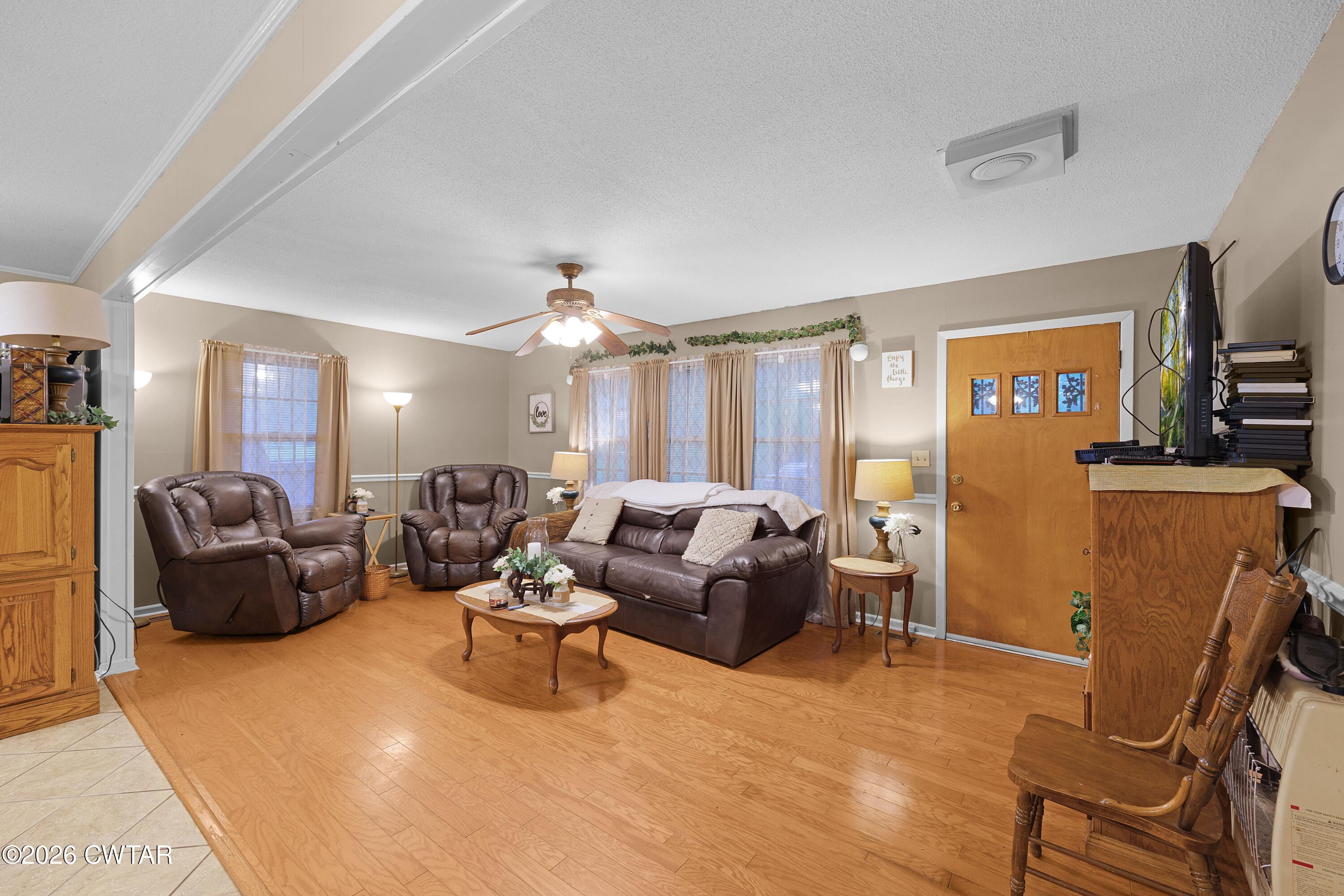 1820 Clift Road Bolivar, TN 38008 - Photo 4 of 22 Ermon living1
