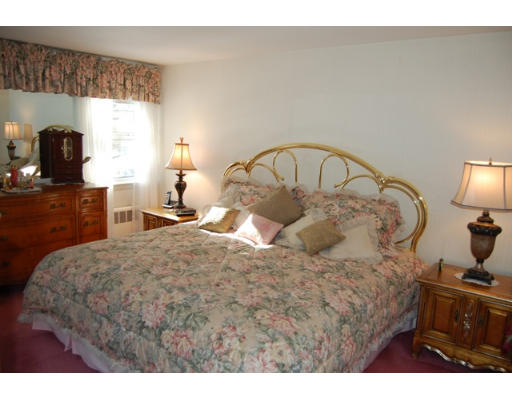 20 Hathaway Road Lexington, MA 02420 - Photo 12 of 14