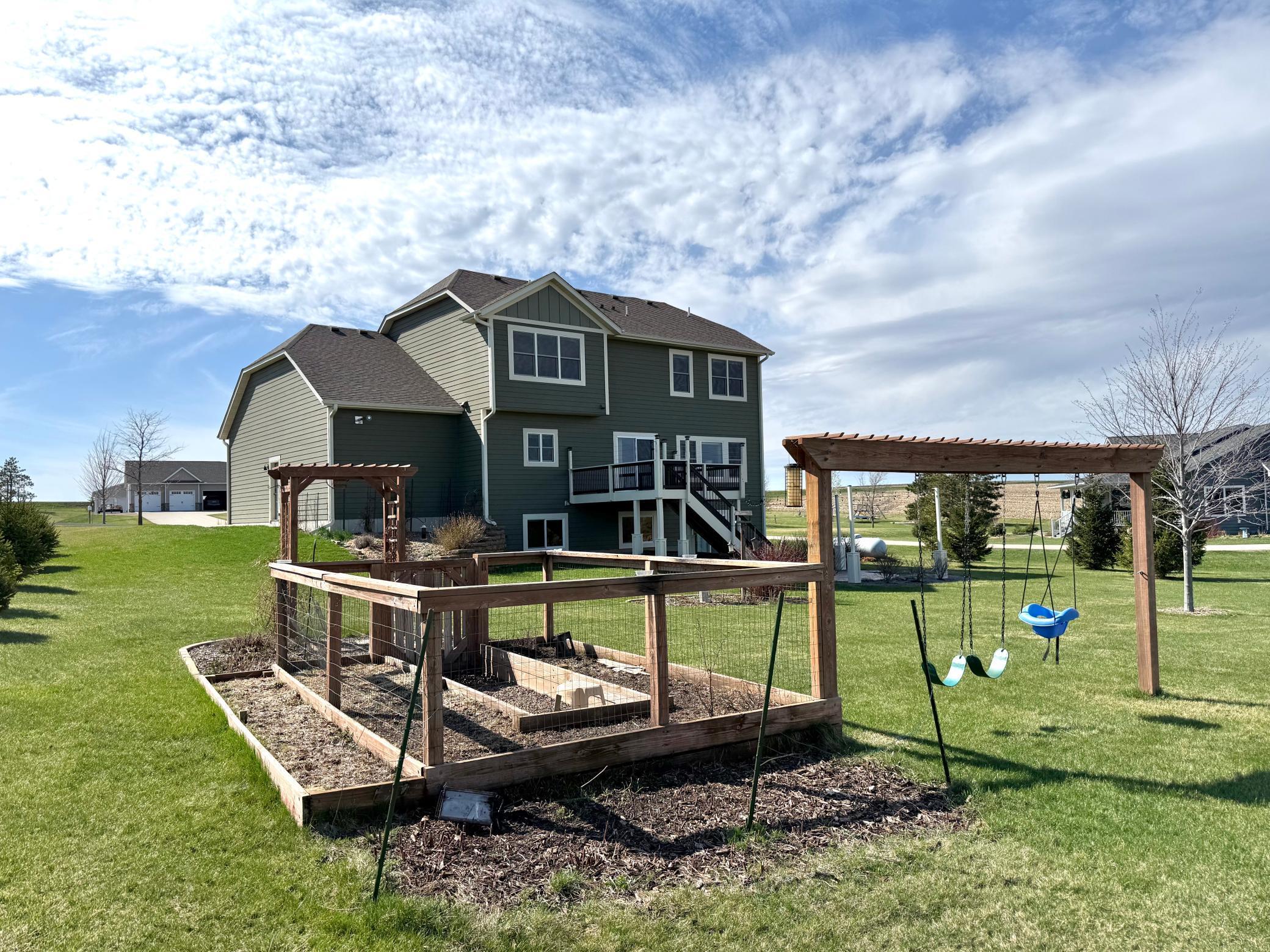 15315 Elm Court Faribault, MN 55021 - Photo 6 of 54