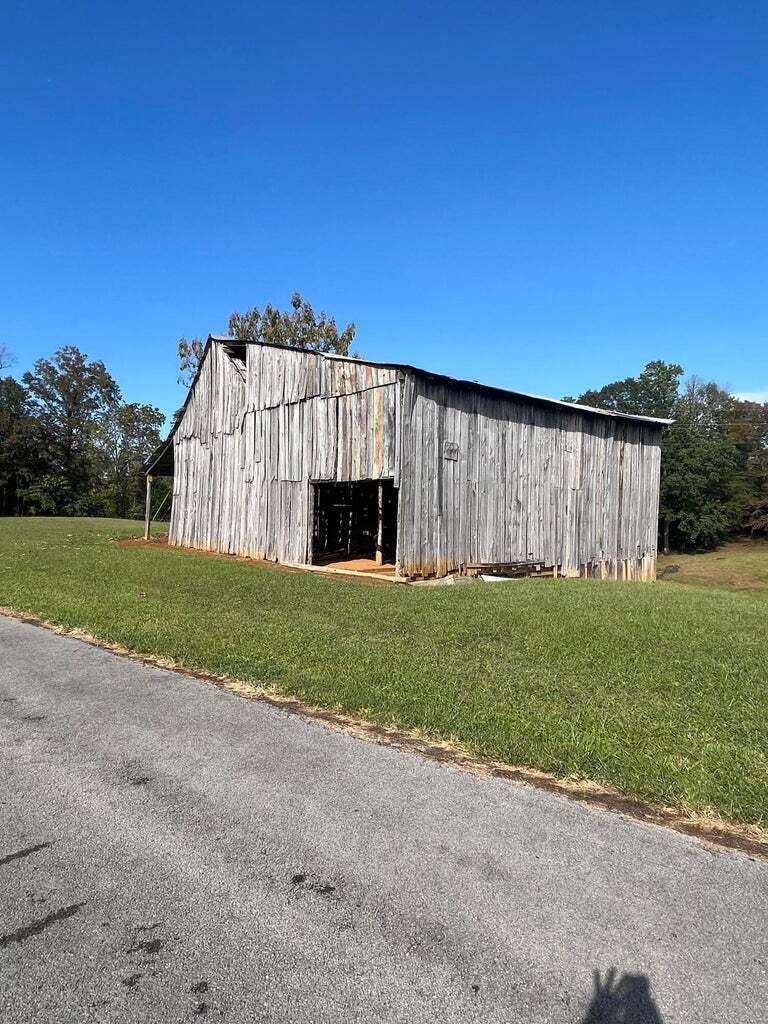 3141 Chance Road Columbia, KY 42728 - Photo 13 of 71 20231011185323405909000000-o