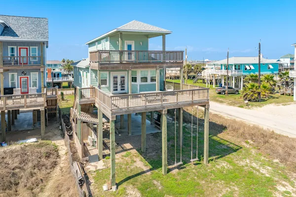 $785,000 | 103 Coral Court, Surfside Beach, TX 77541