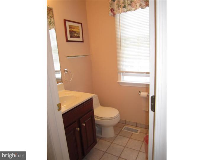 9631 State Rd. Philadelphia, PA 19114 - Photo 7 of 25 Bathroom